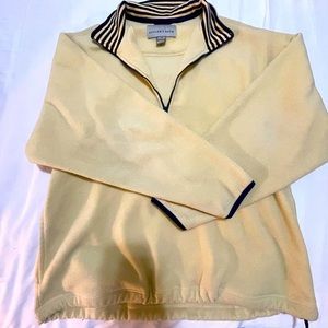 Yellow fleece cutter and buck lightweight sweater with pockets and adjustable